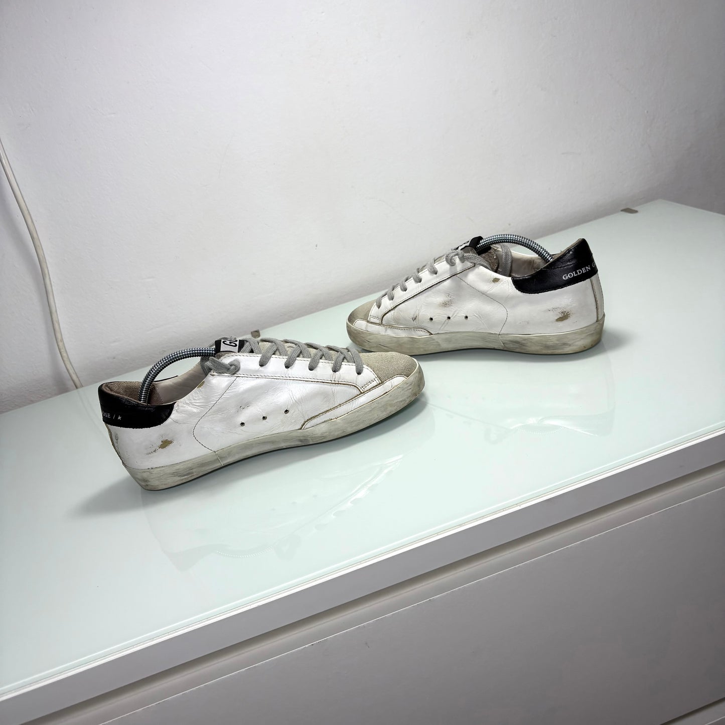 Golden goose superstar in pelle bianche e stella gialla 38