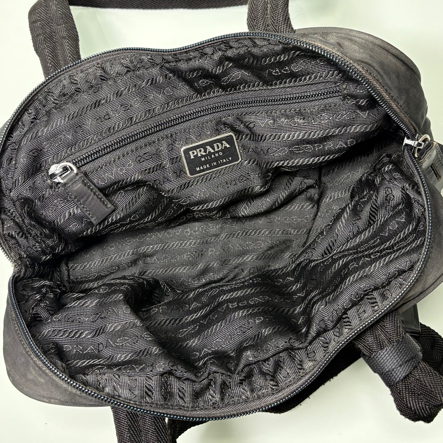 Prada Diligenza