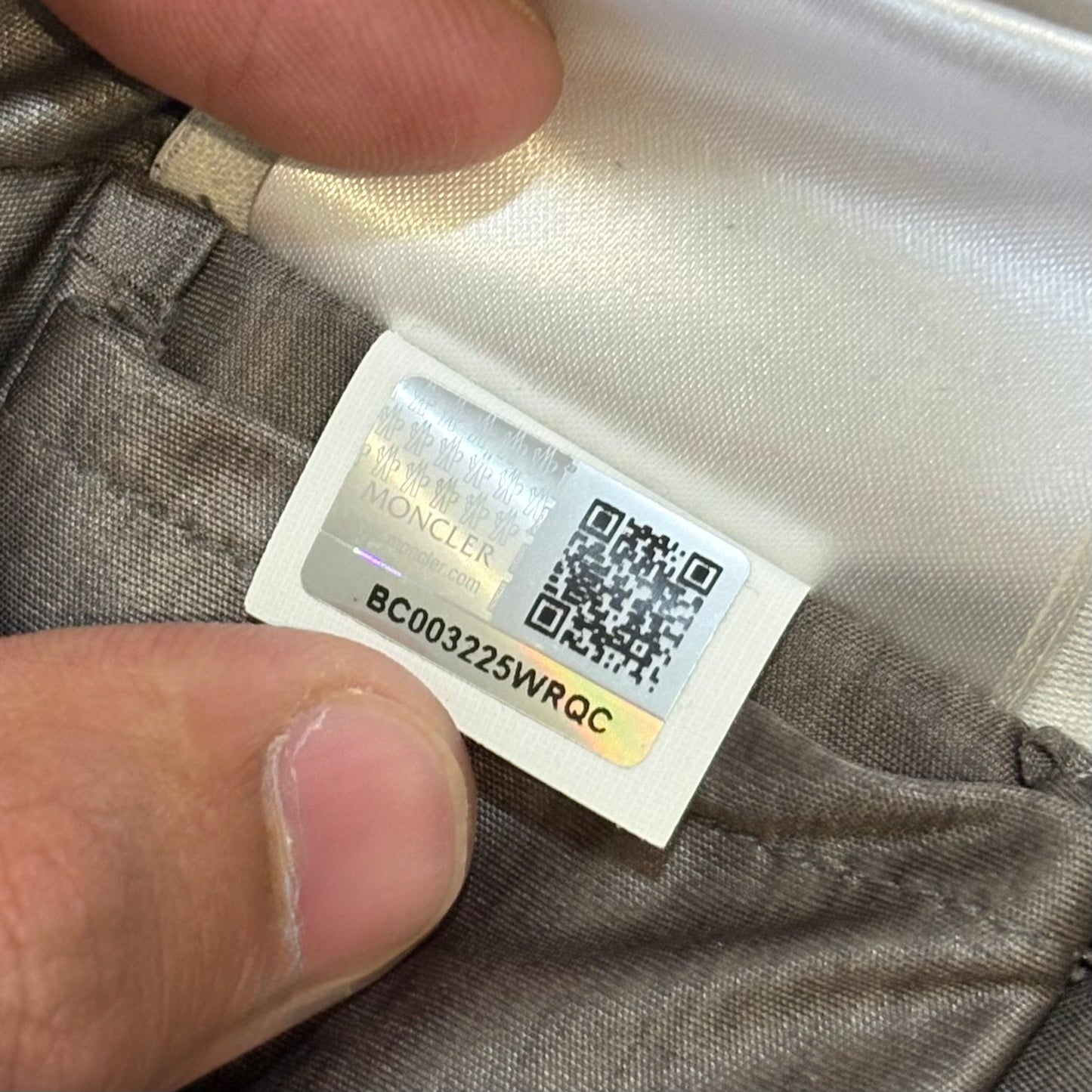Moncler Suisse Grigio taglia 2 (M)