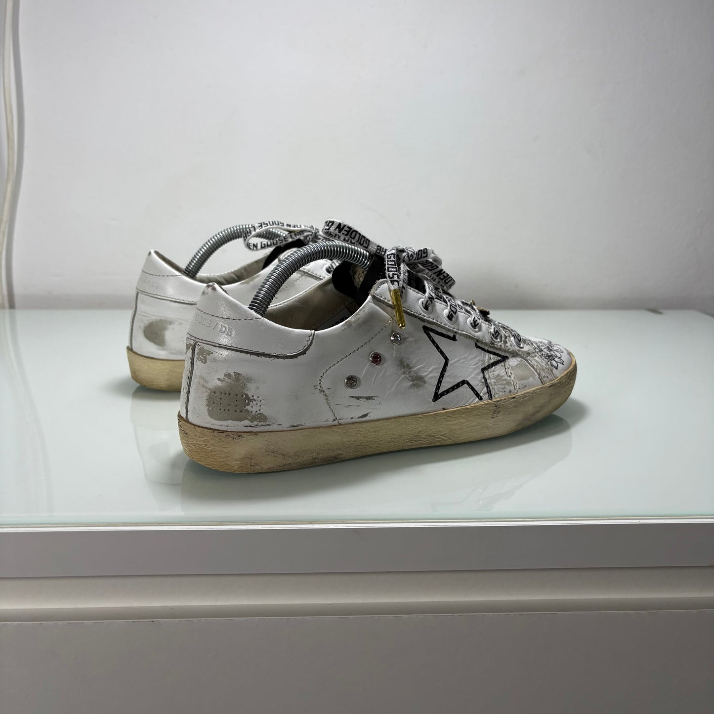 Golden goose bianche con disegni floreali e inserti oro 38