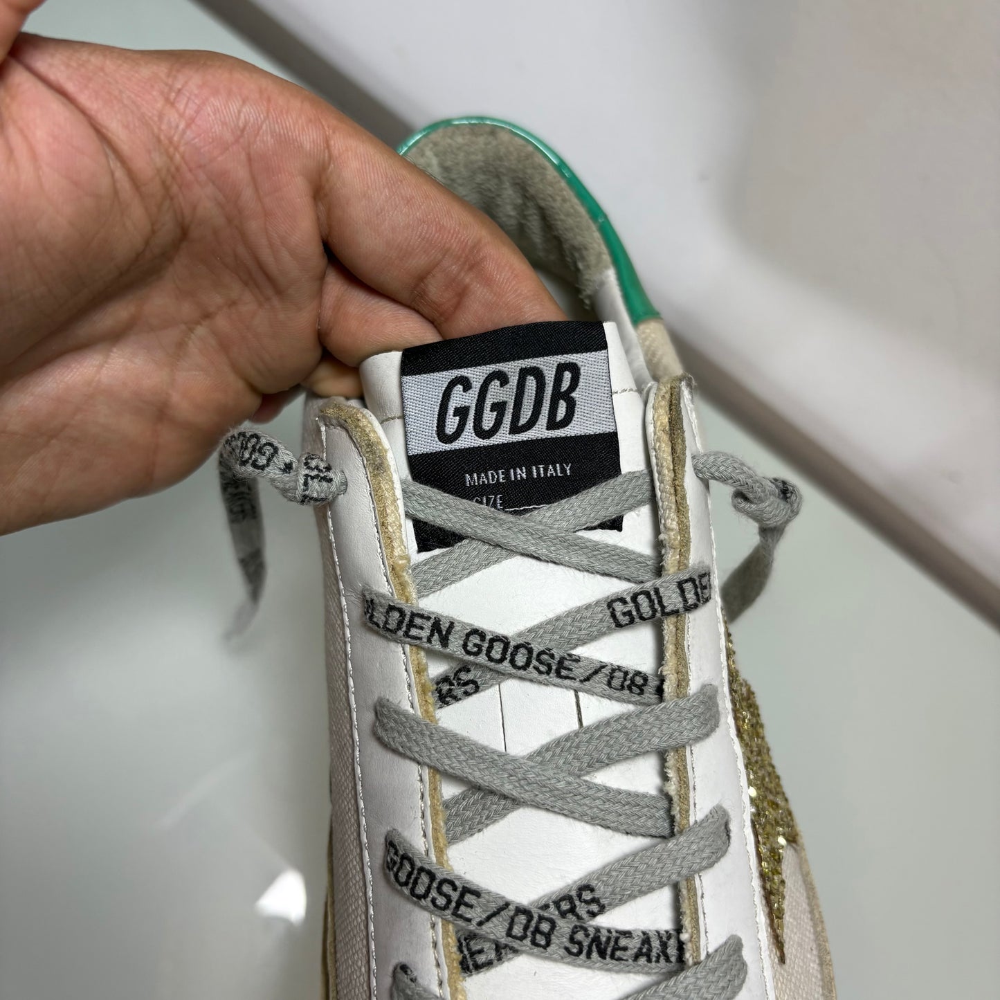 Golden goose superstar bianco sporco, stella Glitter e tallone verde acqua 38