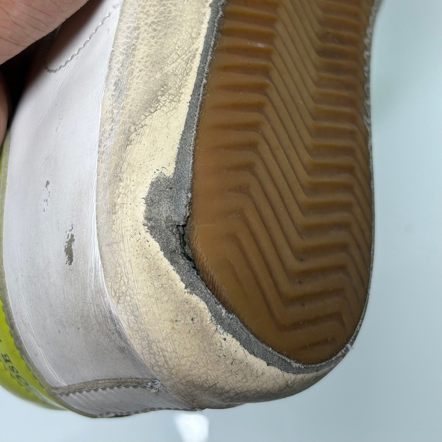 Golden goose Superstar bianco e giallo 42