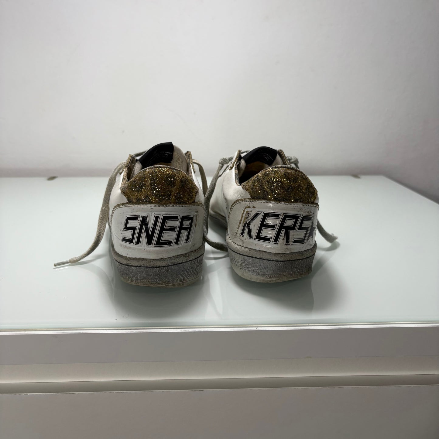 GOLDEN GOOSE BALLSTAR MACULATO GLITTERATO D’ORO E SUOLA GRIGIA 36