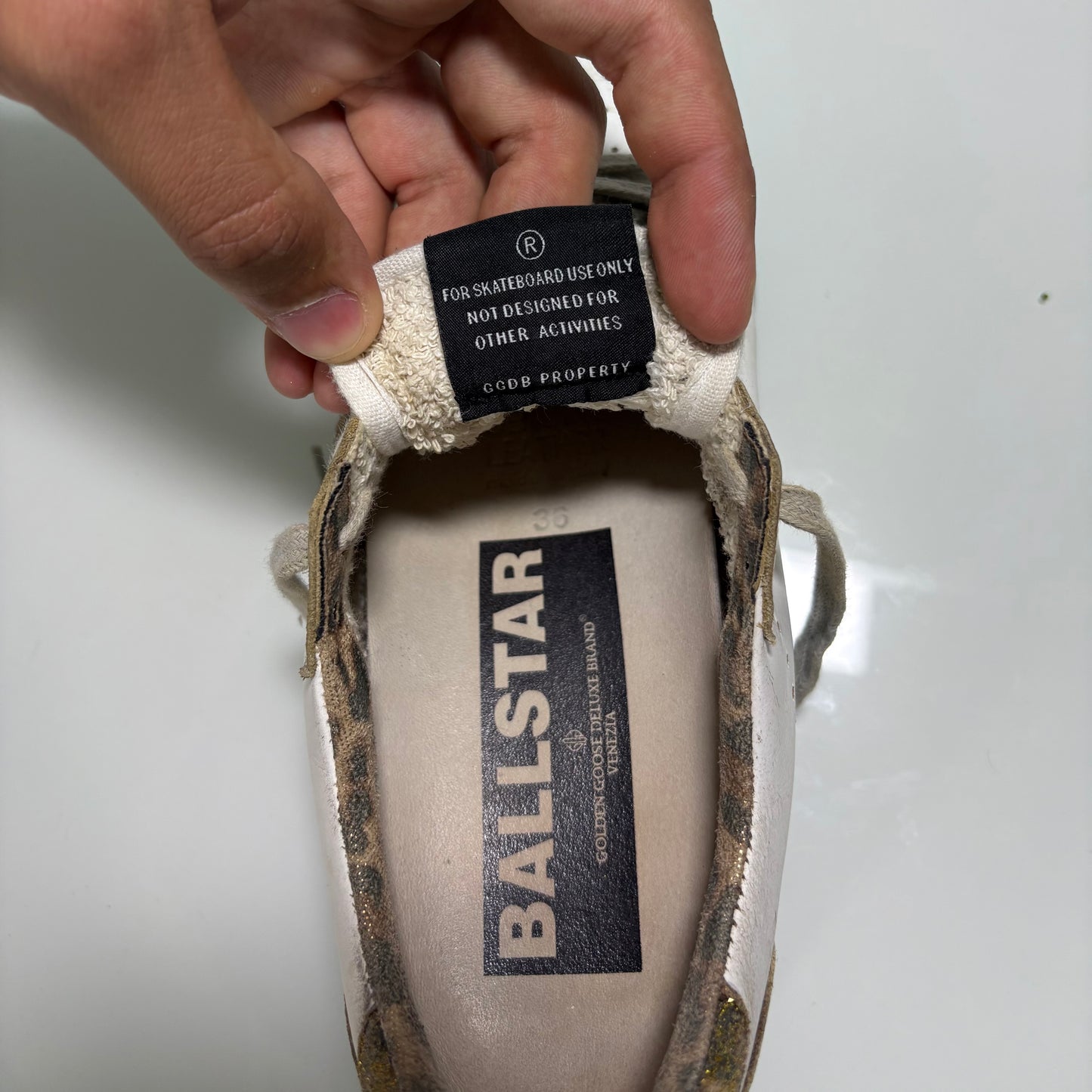GOLDEN GOOSE BALLSTAR MACULATO GLITTERATO D’ORO E SUOLA GRIGIA 36