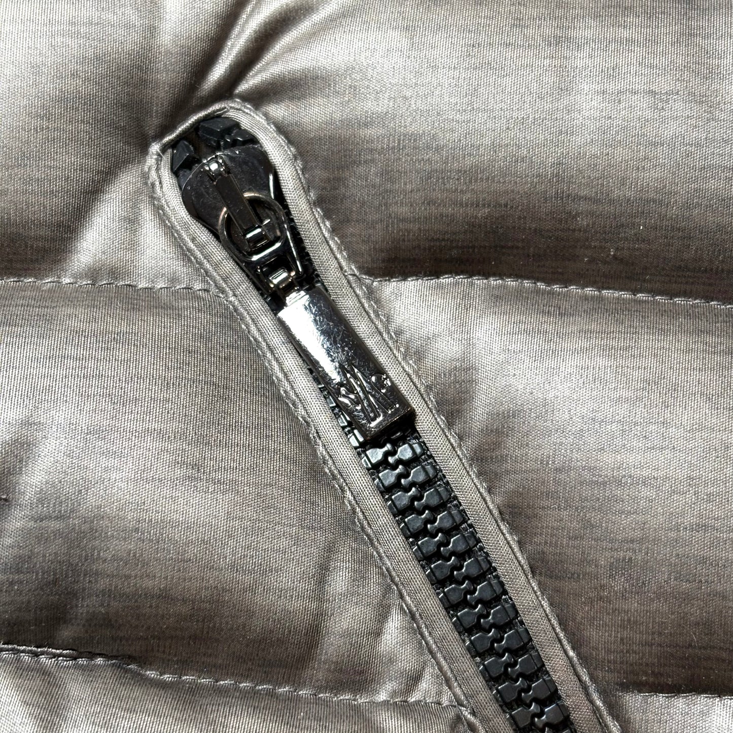 Moncler Suisse Grigio taglia 2 (M)