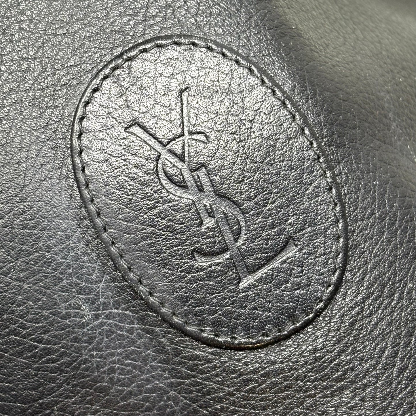 Yves Saint Laurent bucket leather bag noire