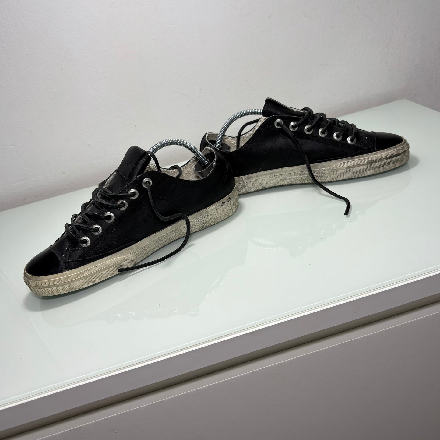 Golden Goose V-star nero 39