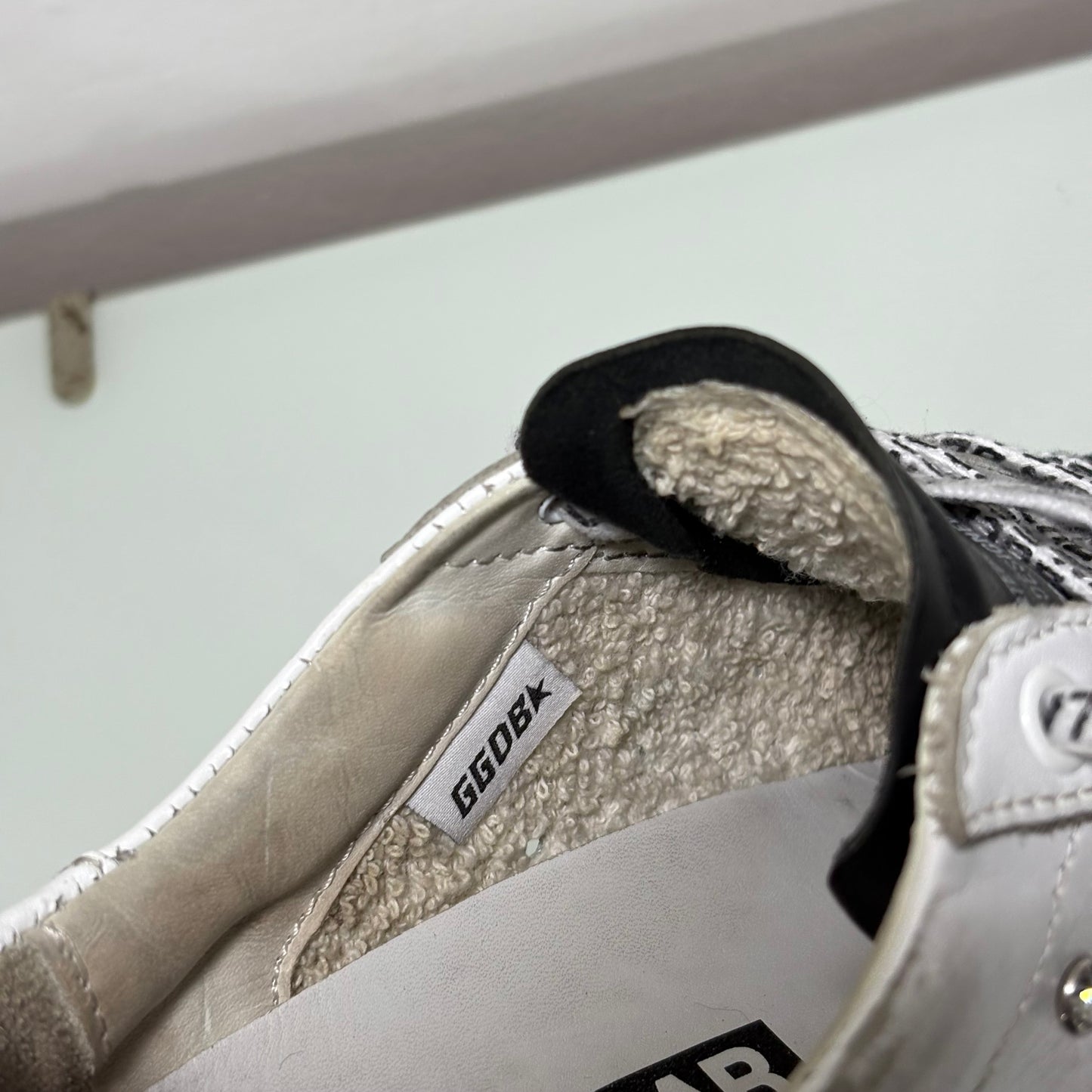 Golden goose bianche con disegni floreali e inserti oro 38