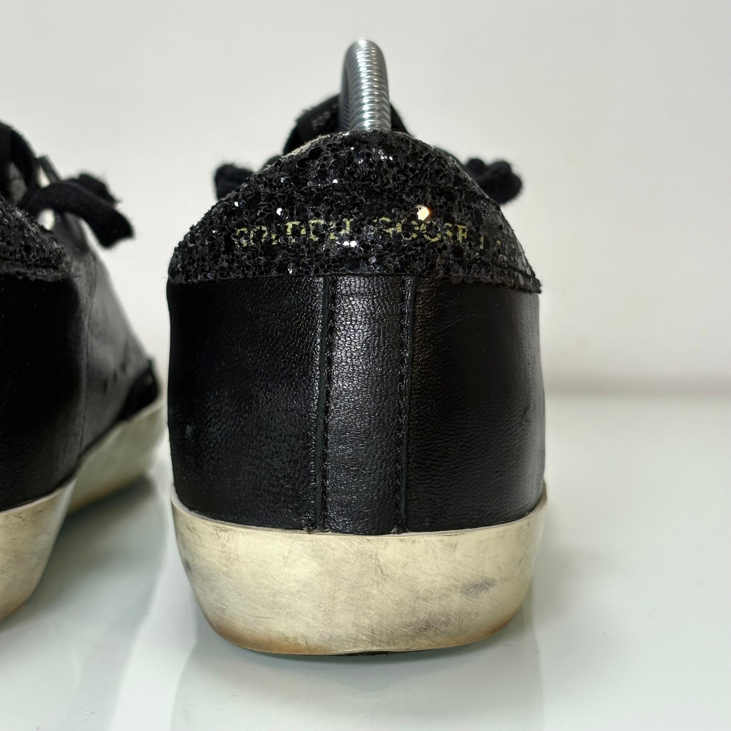 Golden goose Superstar nere scritta oro e tallone brillantinato 38