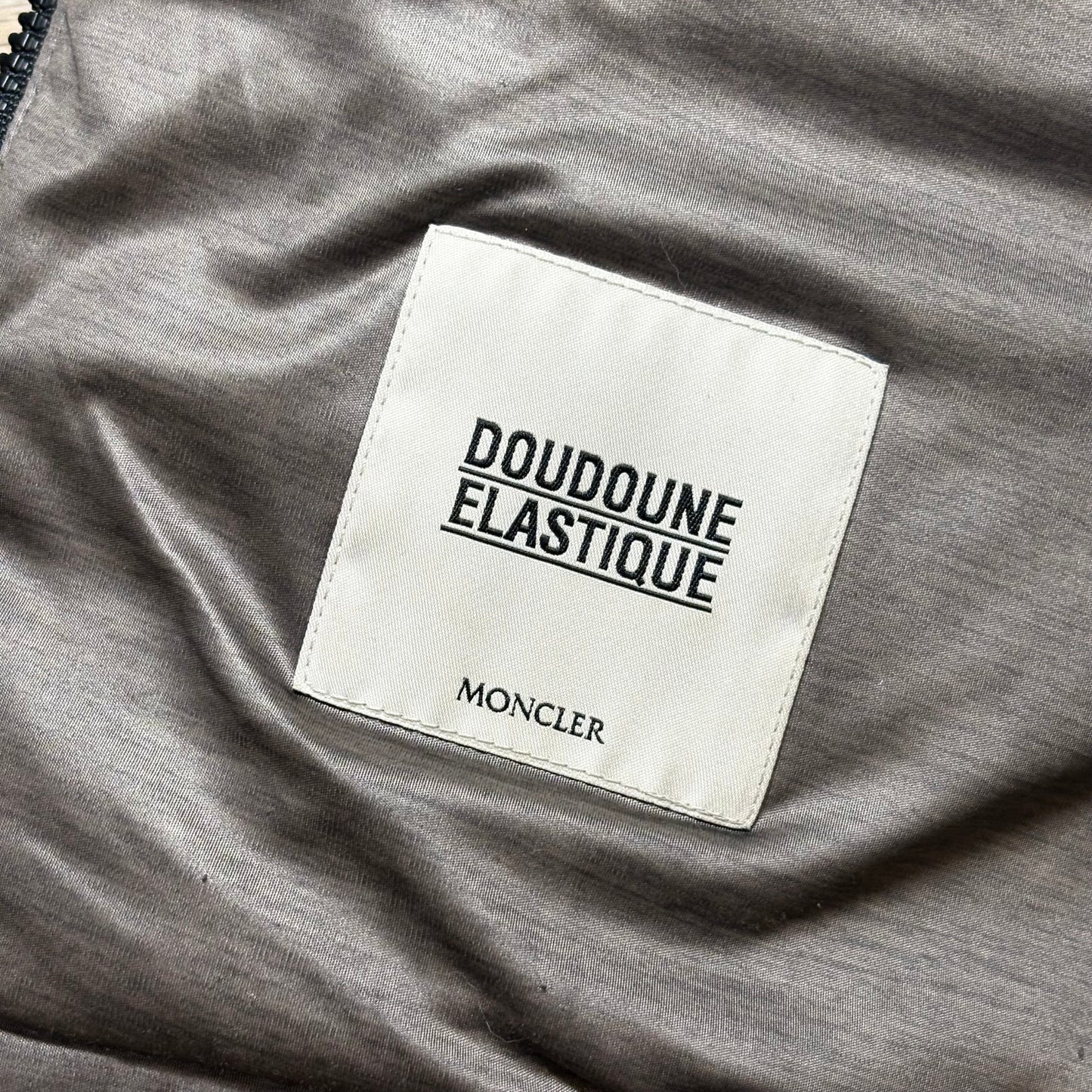 Moncler Suisse Grigio taglia 2 (M)