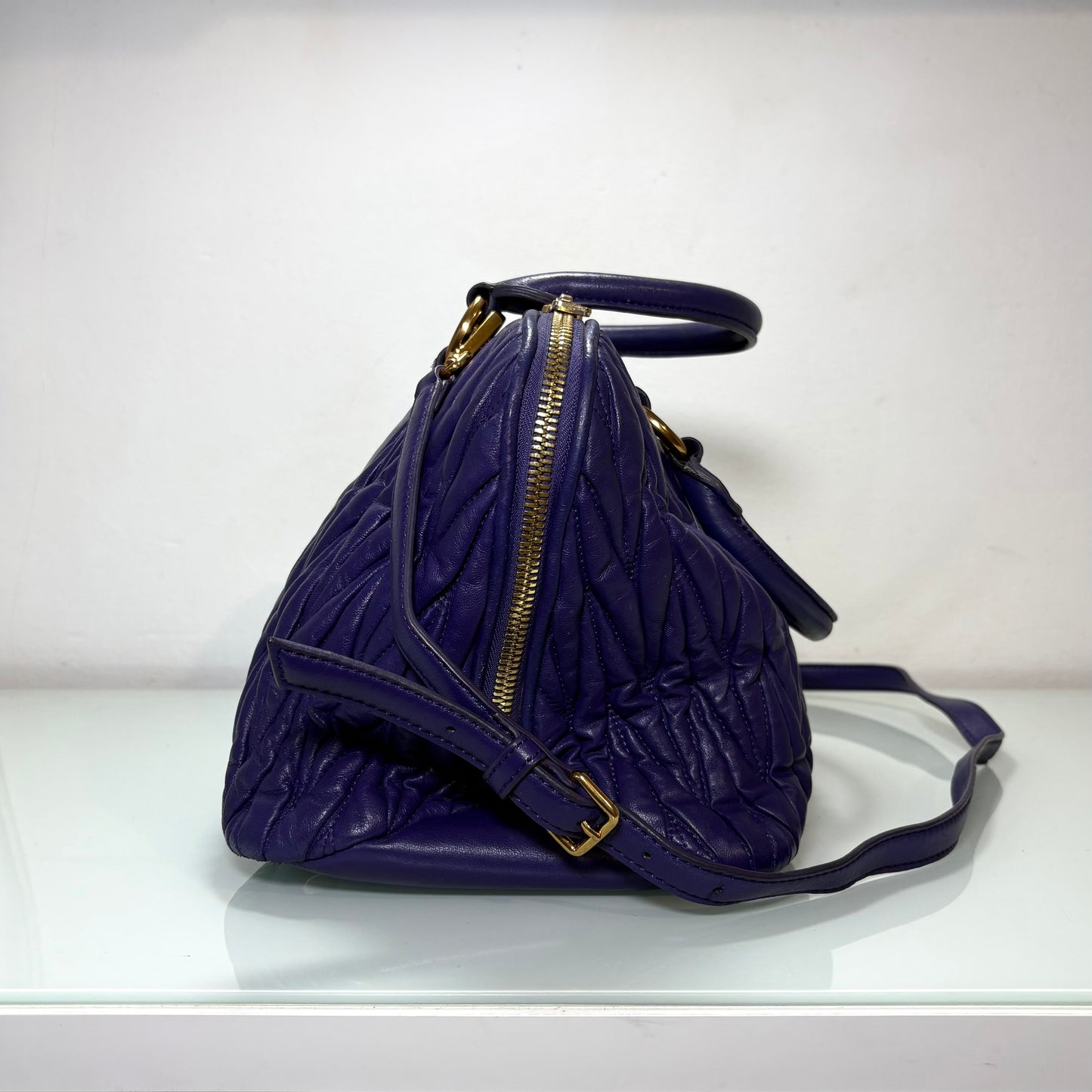 Miu Miu matelassé in pelle Viola