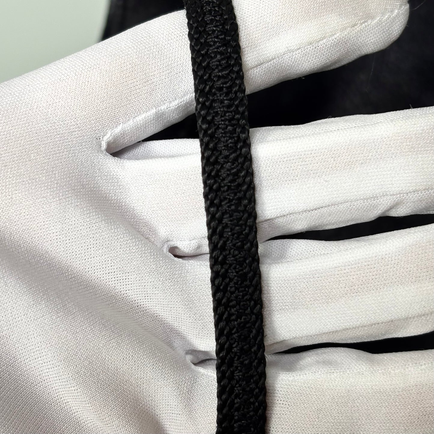 Yves Saint Laurent bucket leather bag noire