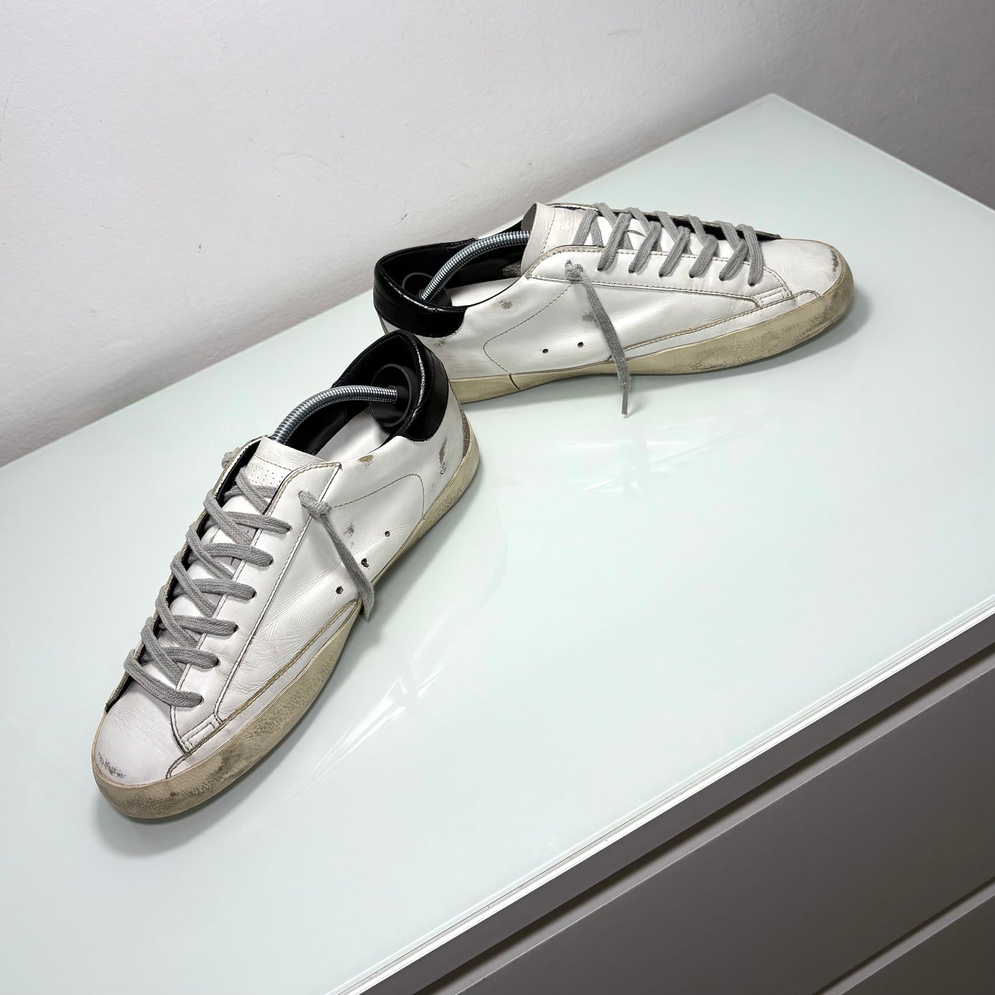 Golden goose Superstar classic bianche con tallone esterno nero 41