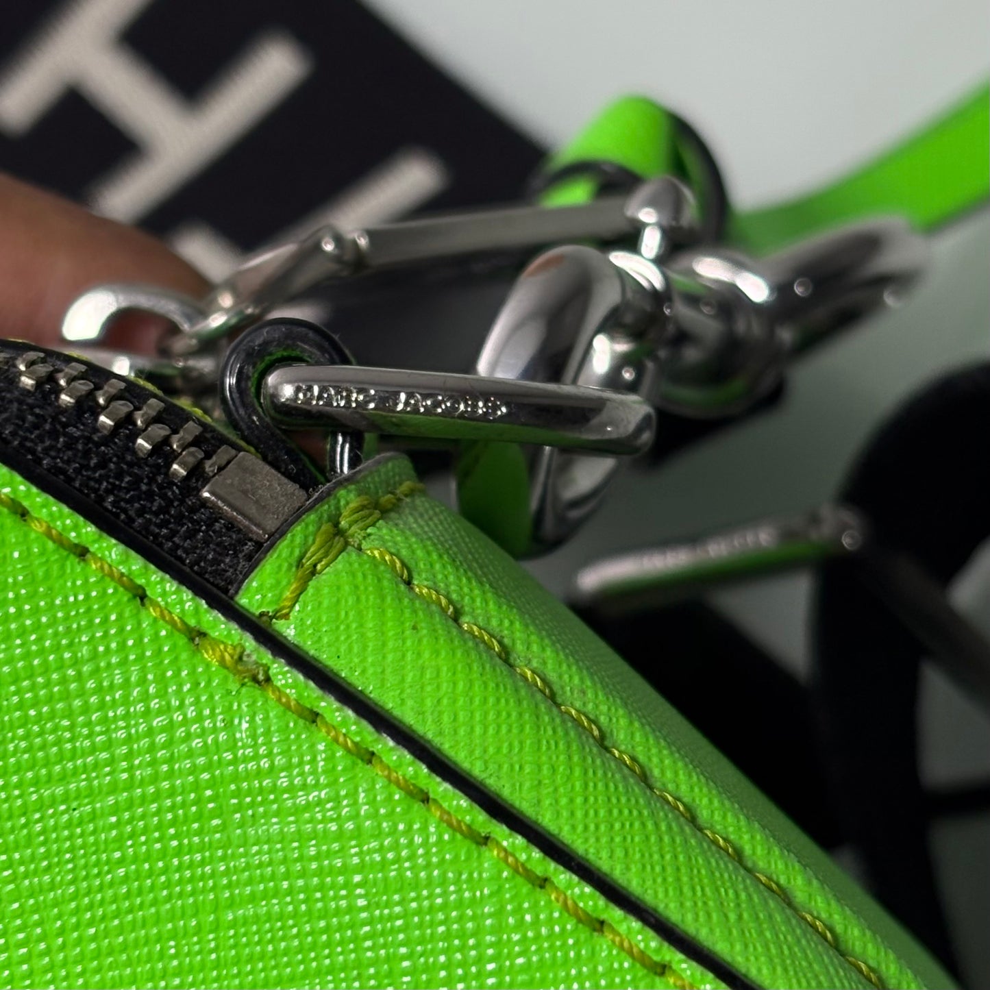 Borsa Snapshot Marc Jacobs