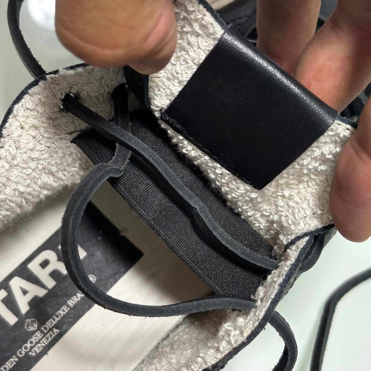 Golden Goose V-star nero 39