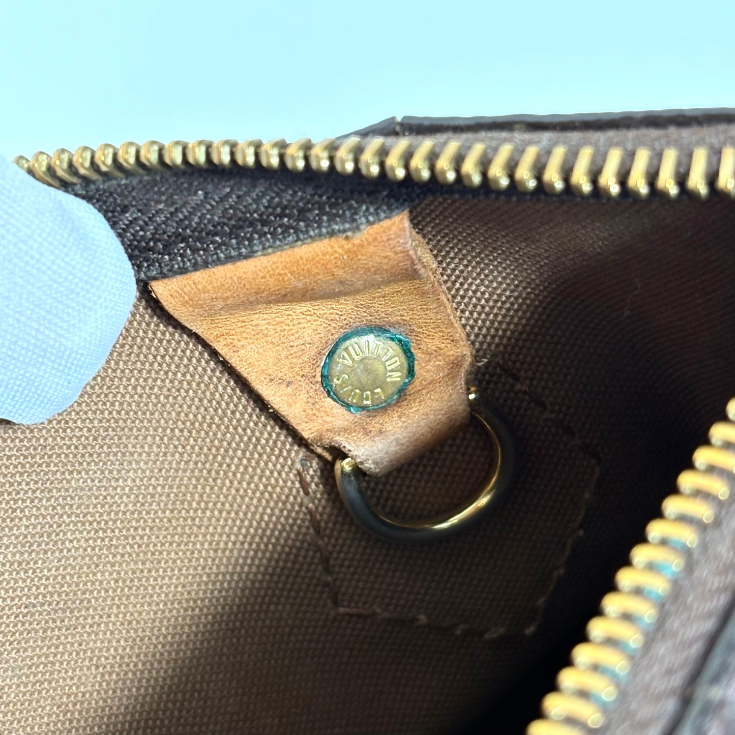 Louis Vuitton Speedy 25