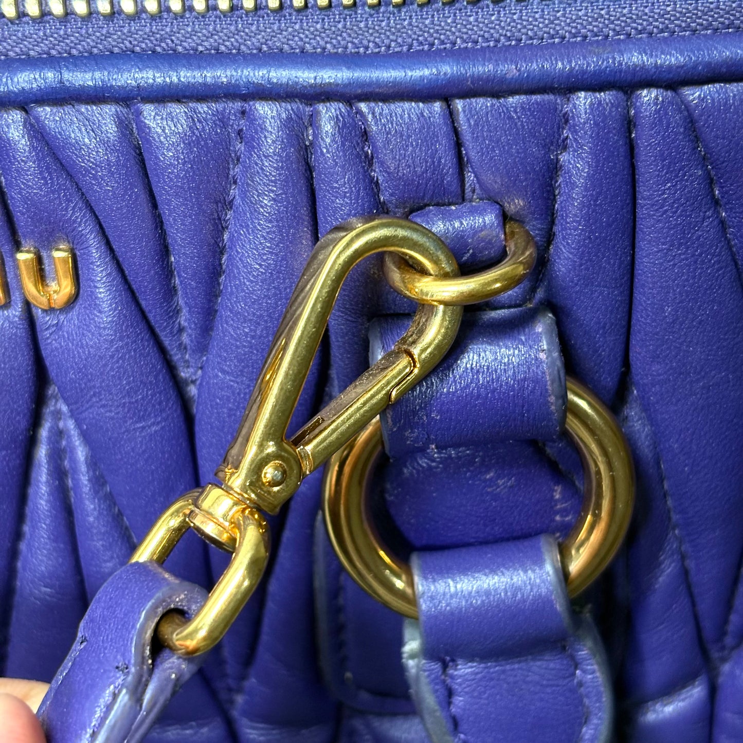 Miu Miu matelassé in pelle Viola
