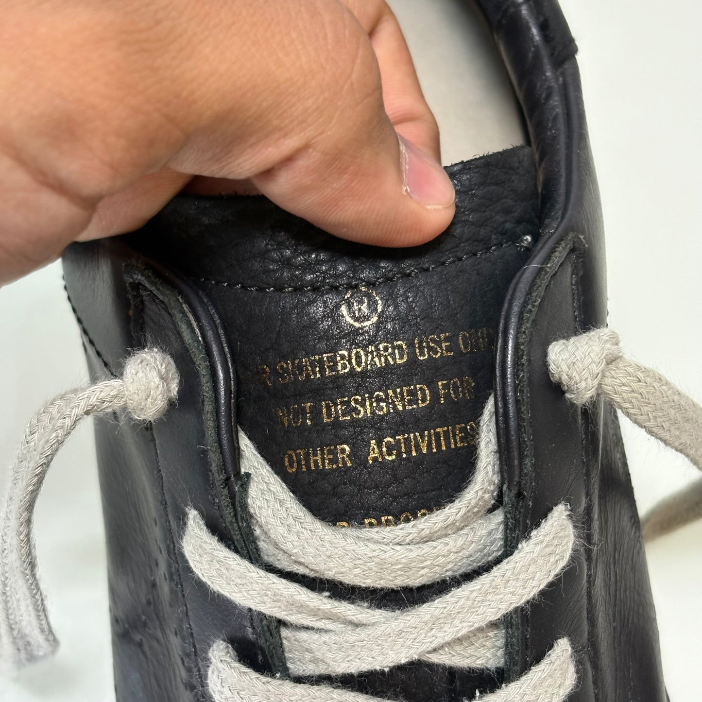 Golden goose superstar in pelle nero 39