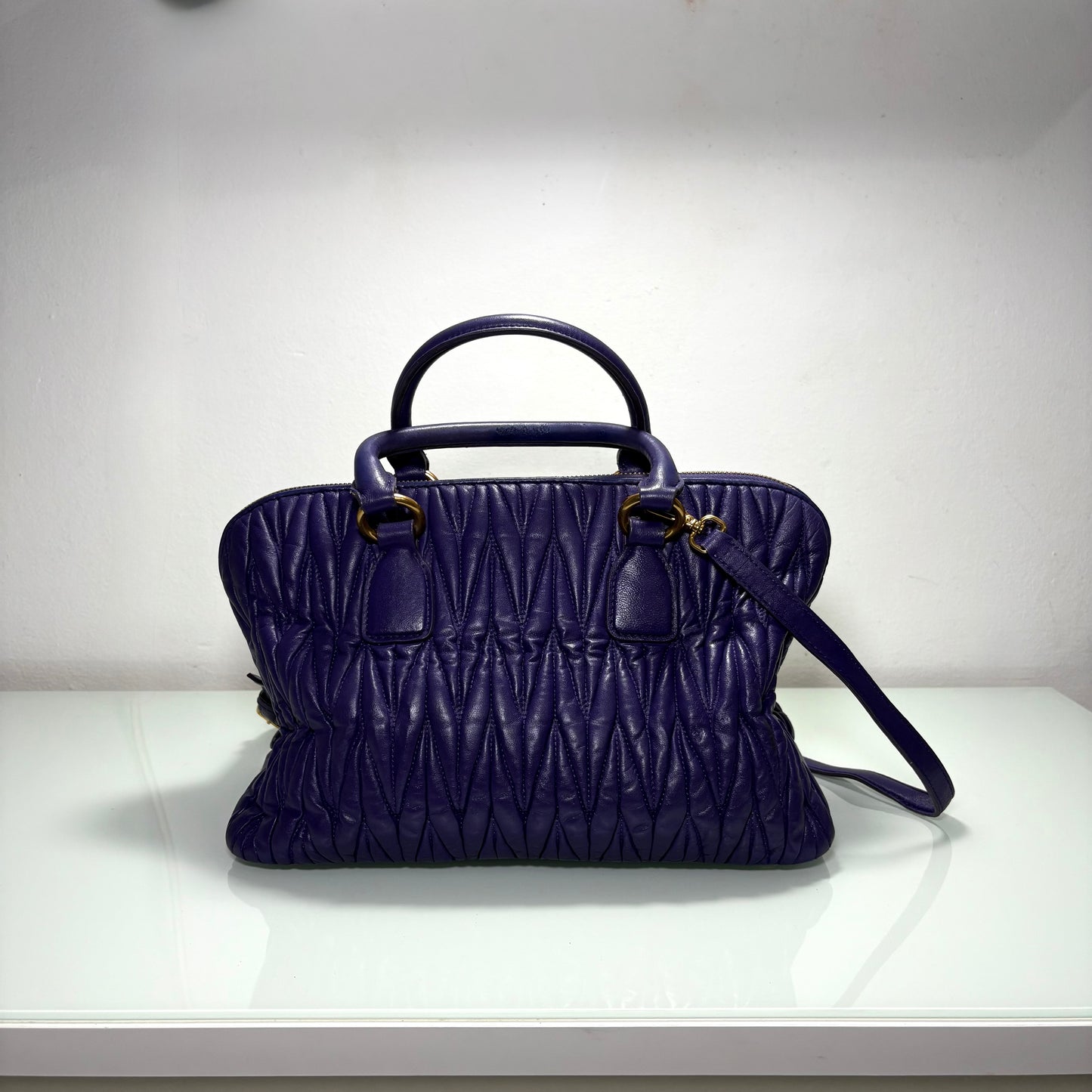 Miu Miu matelassé in pelle Viola