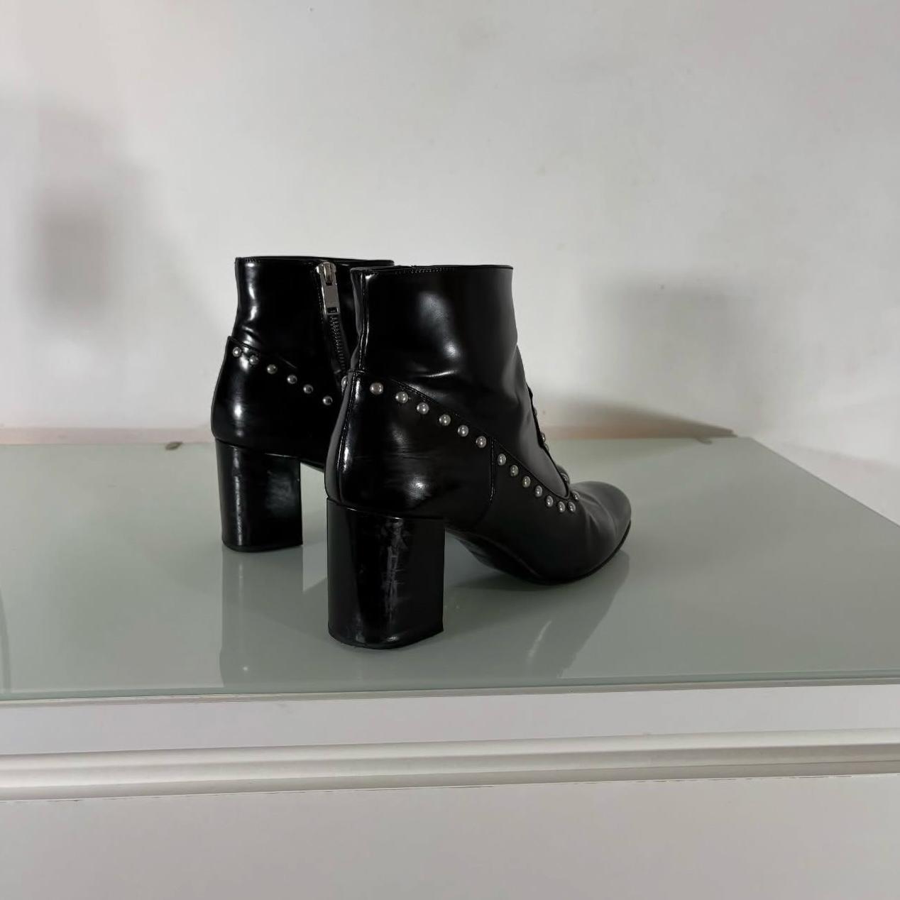 Tacchi Yves Saint Laurent 38,5
