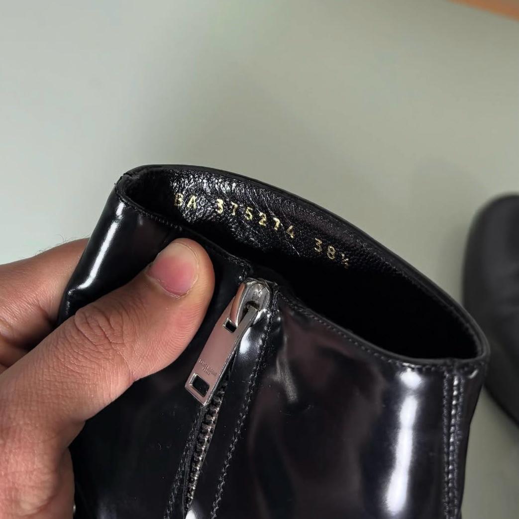 Tacchi Yves Saint Laurent 38,5