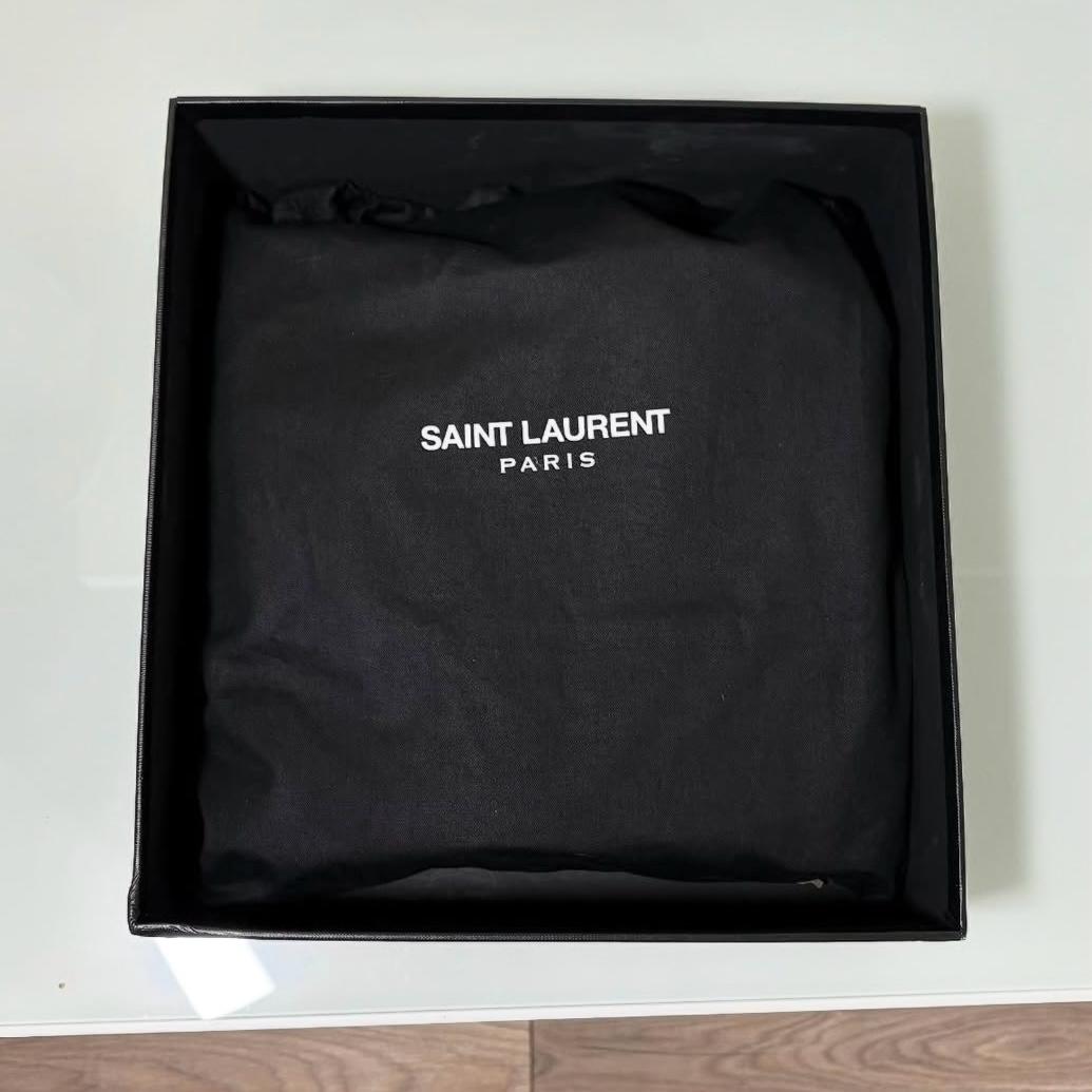 Tacchi Yves Saint Laurent 38,5