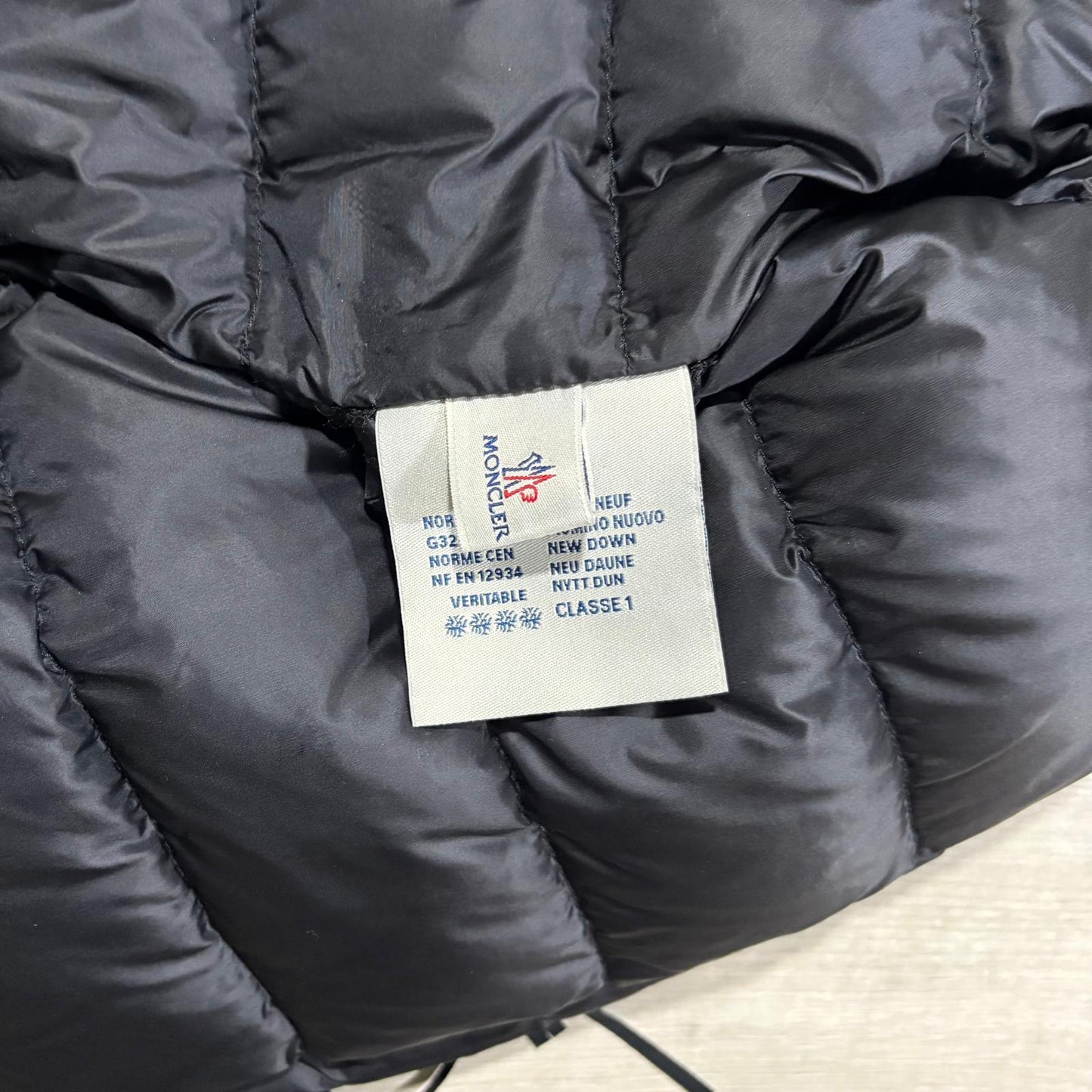 Moncler Sakai LIMITED EDITION