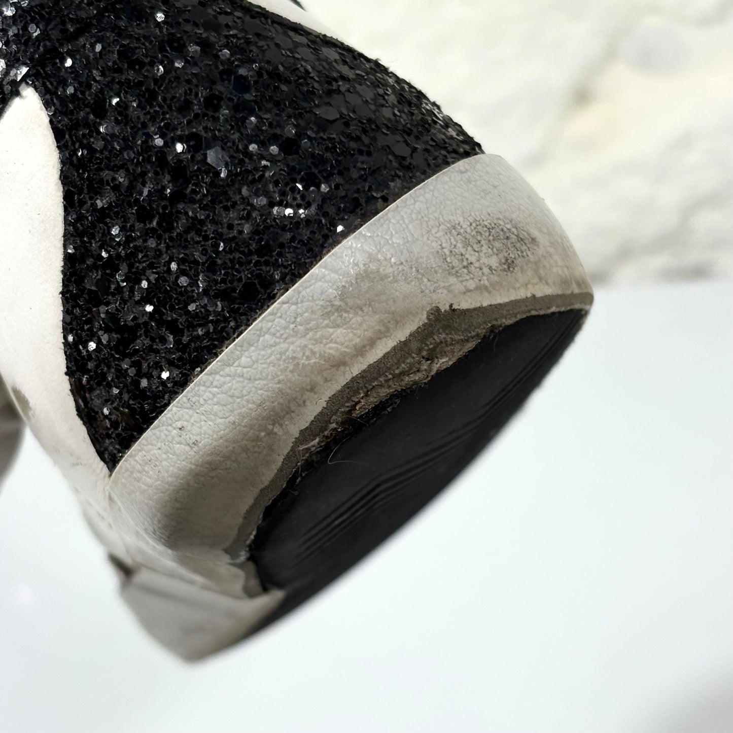 Golden goose Superstar bianche con disegni e diamantini, talloncini e stella neri brillantinati 39