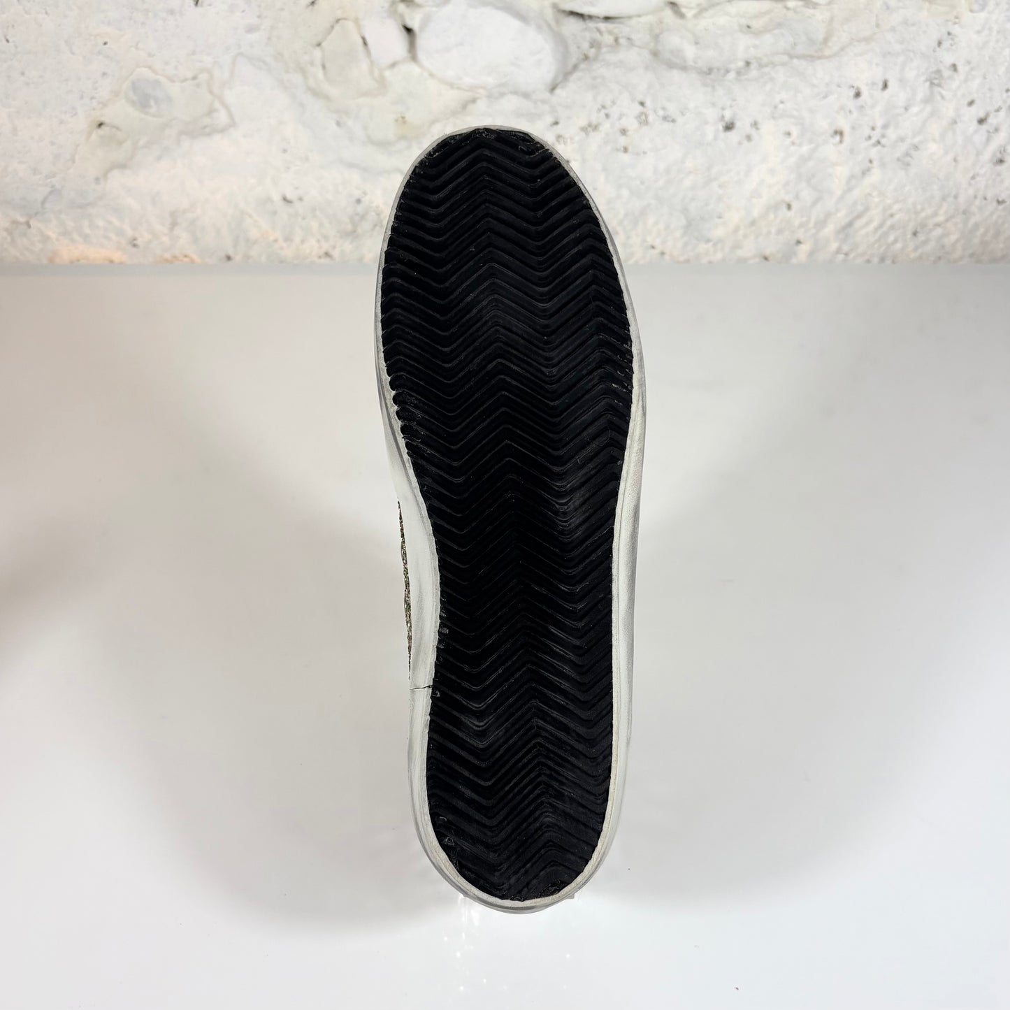 Golden goose Superstar in paillettes argento e oro su tomaia verde, talloncini argento e stella fucsia 41