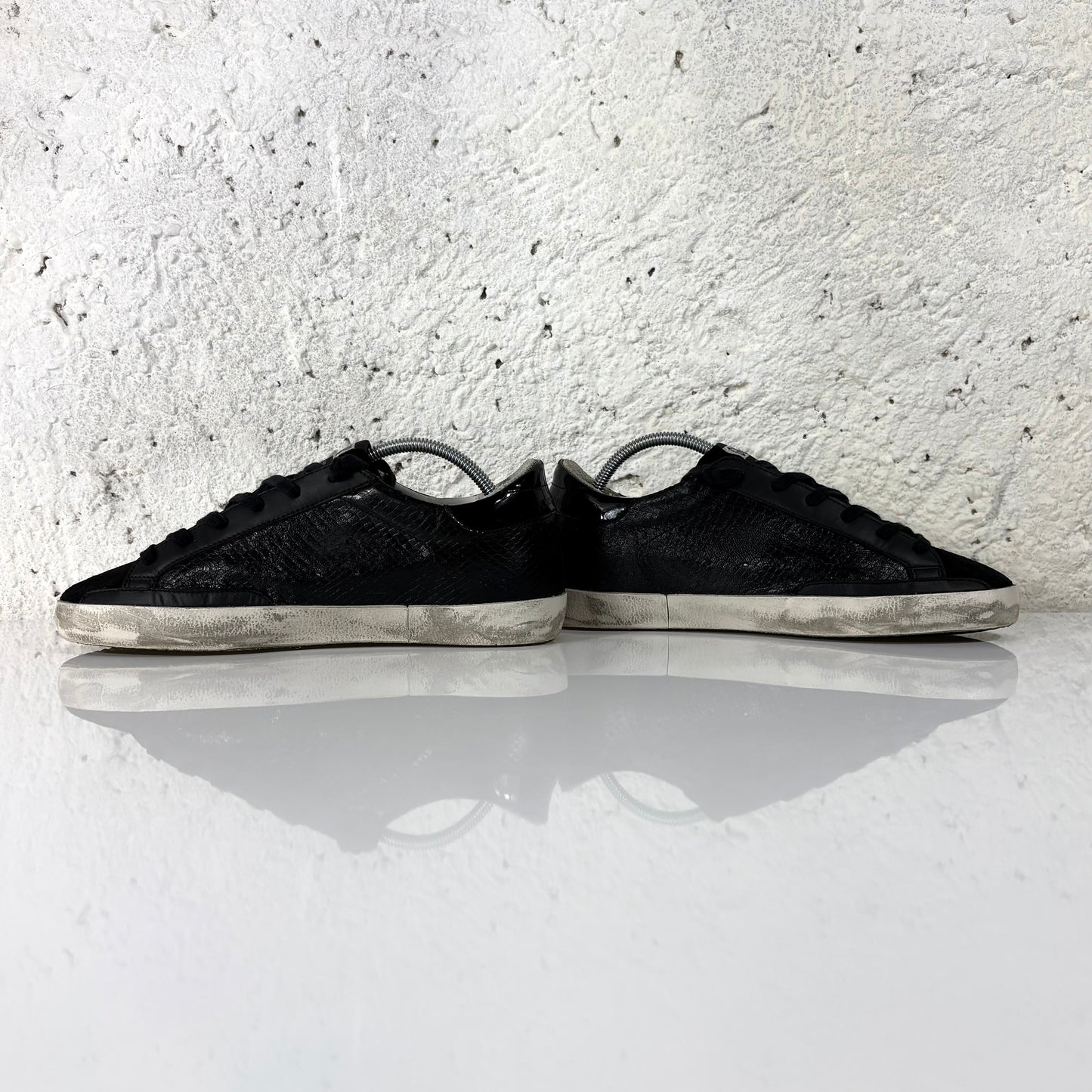 Golden goose Superstar nero a squame 39