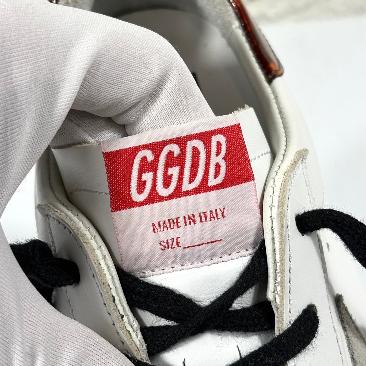 Golden goose Hi Star bianche, tallone rosso e fascia sulla suola argento