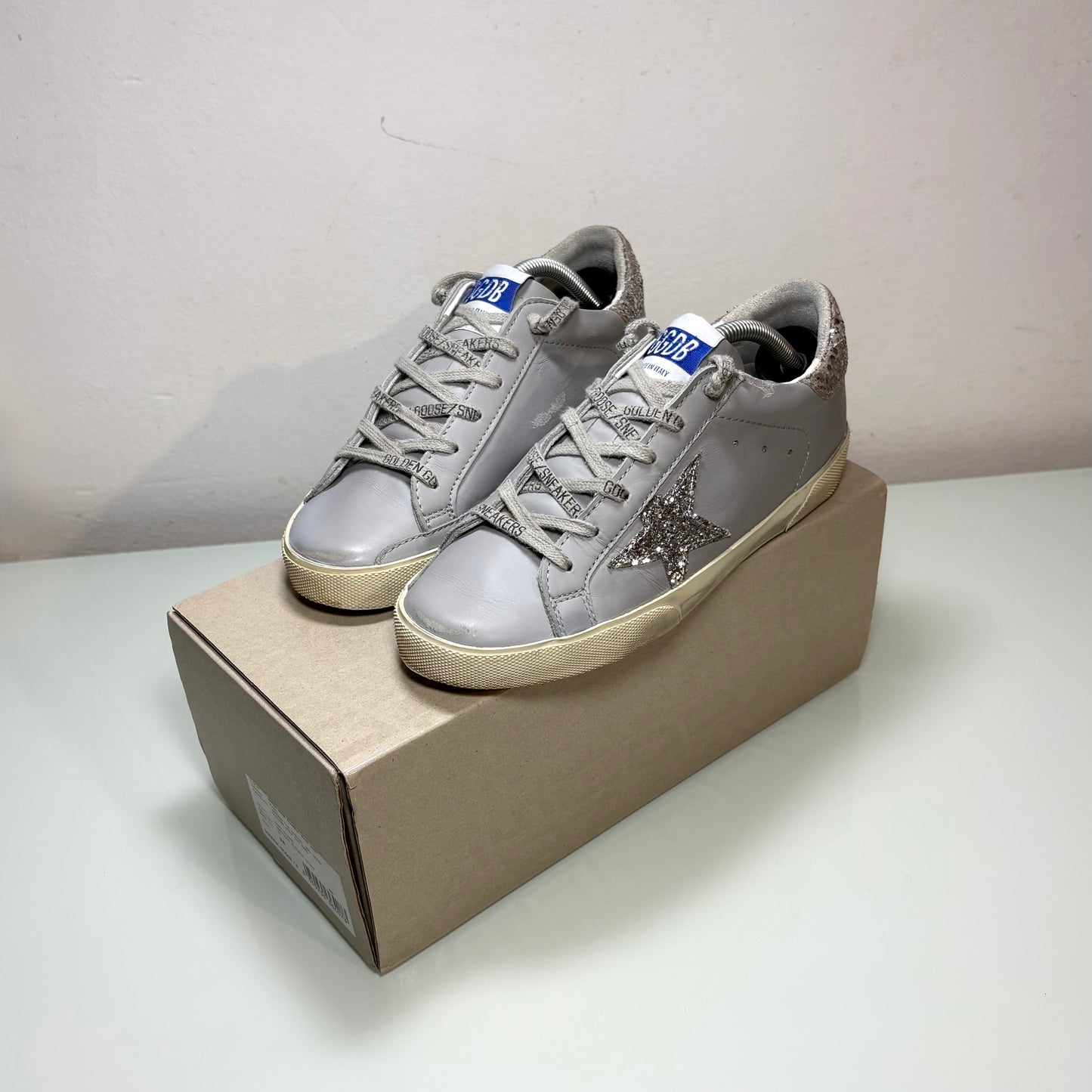 Golden goose Superstar grigie con Stella e tallone brillantinato 36
