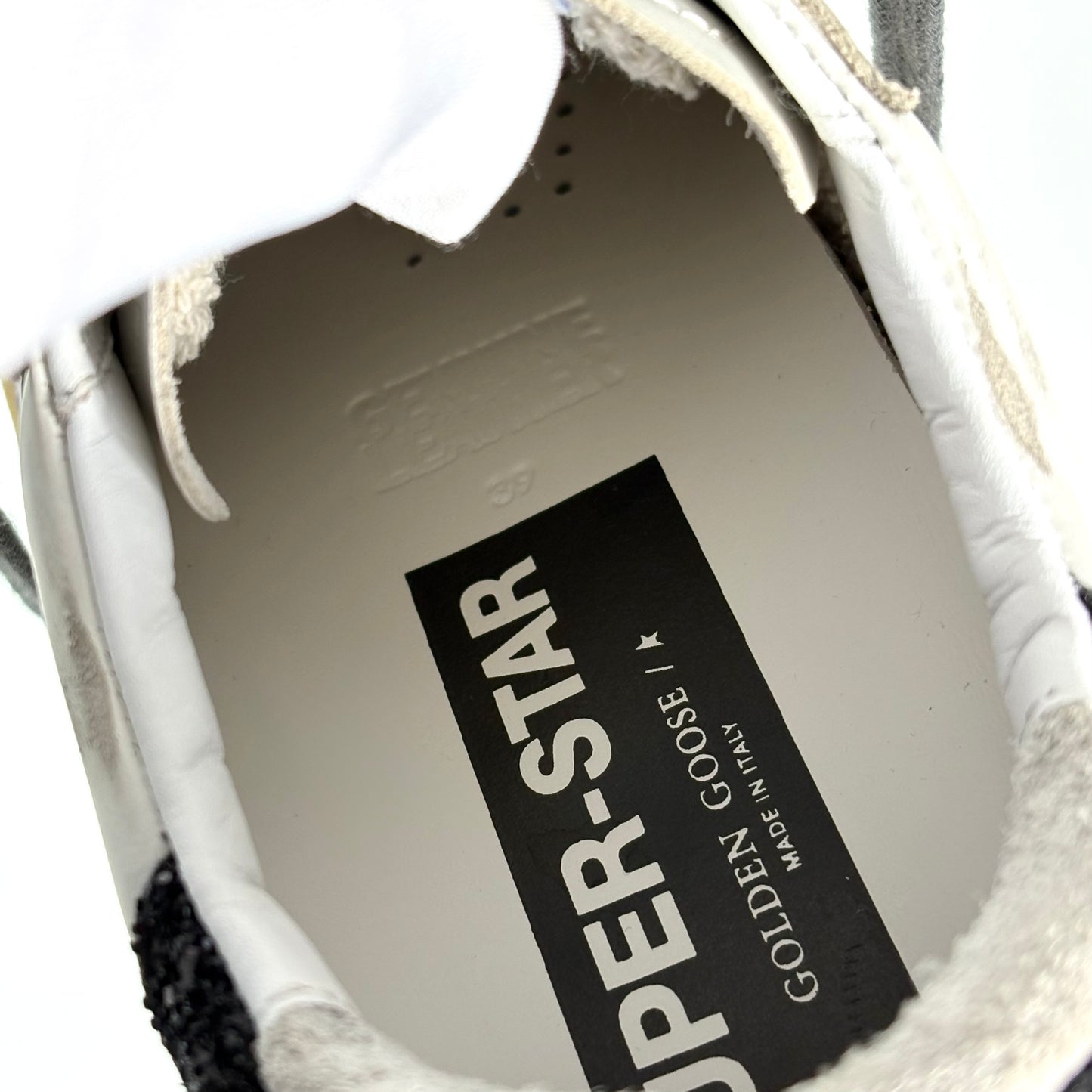 Golden goose Superstar bianche, stella grigia a squame e tallone nero brillantinato 39
