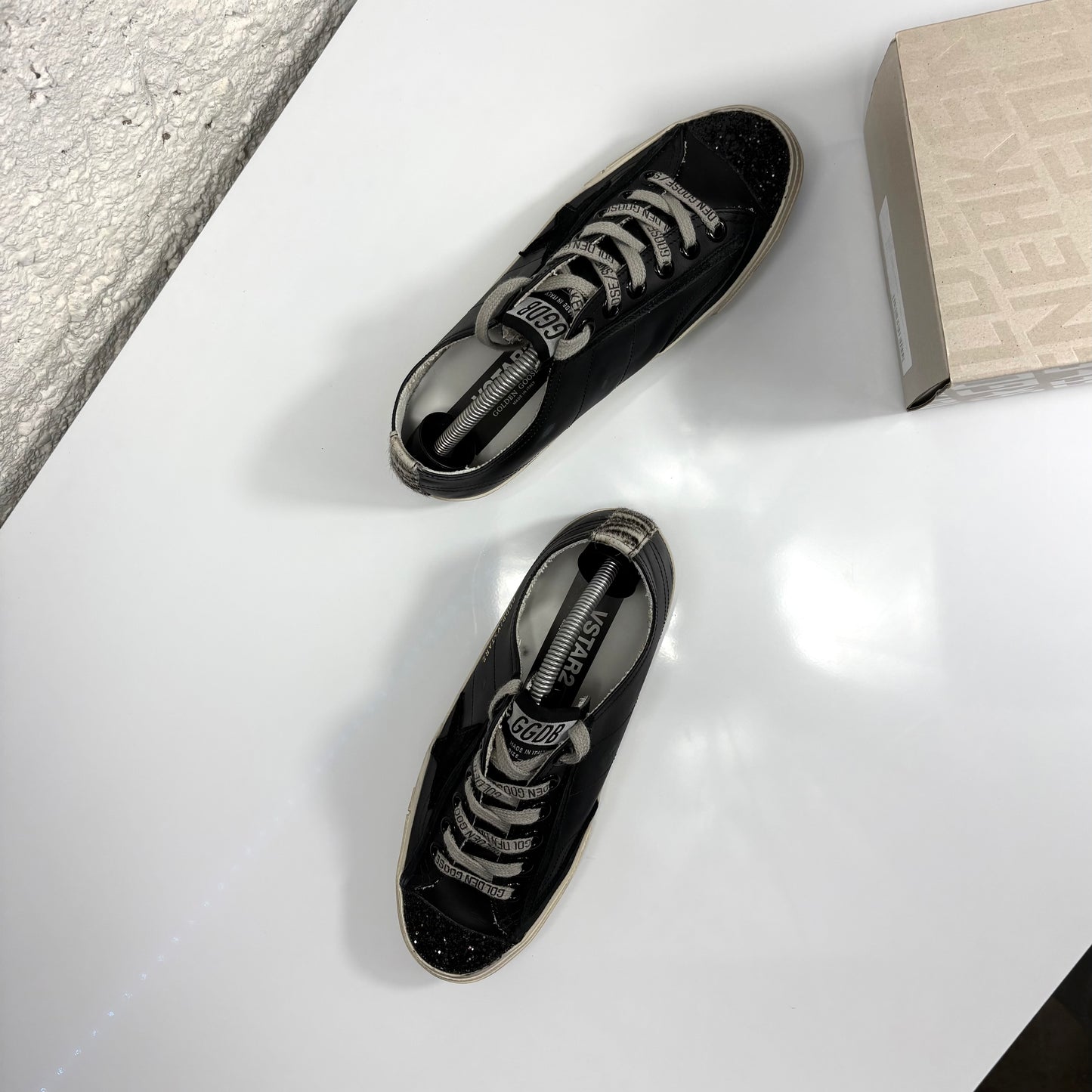 Golden goose V-Star 2 nere punta a paillettes 37
