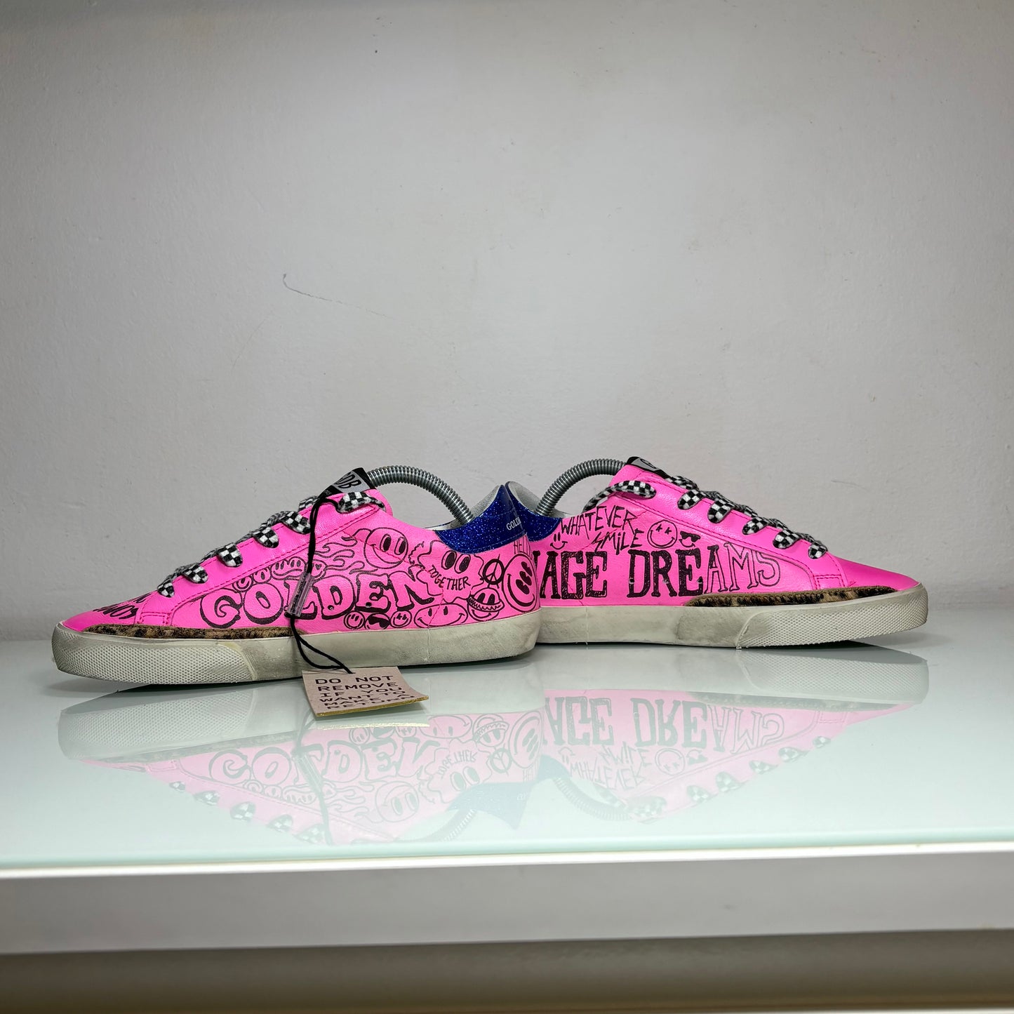 Golden goose Superstar fucsia con disegni e scritte nere 37