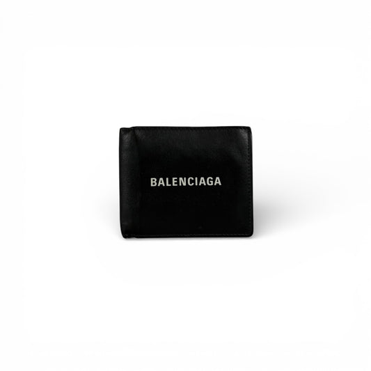 Balenciaga Cash Square in pelle di vitello nera e logo bianco