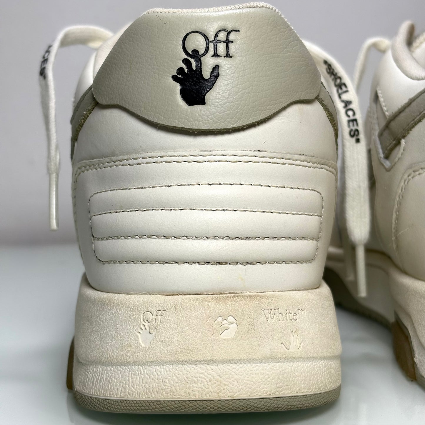 Off white out of office bianco e grigio 42