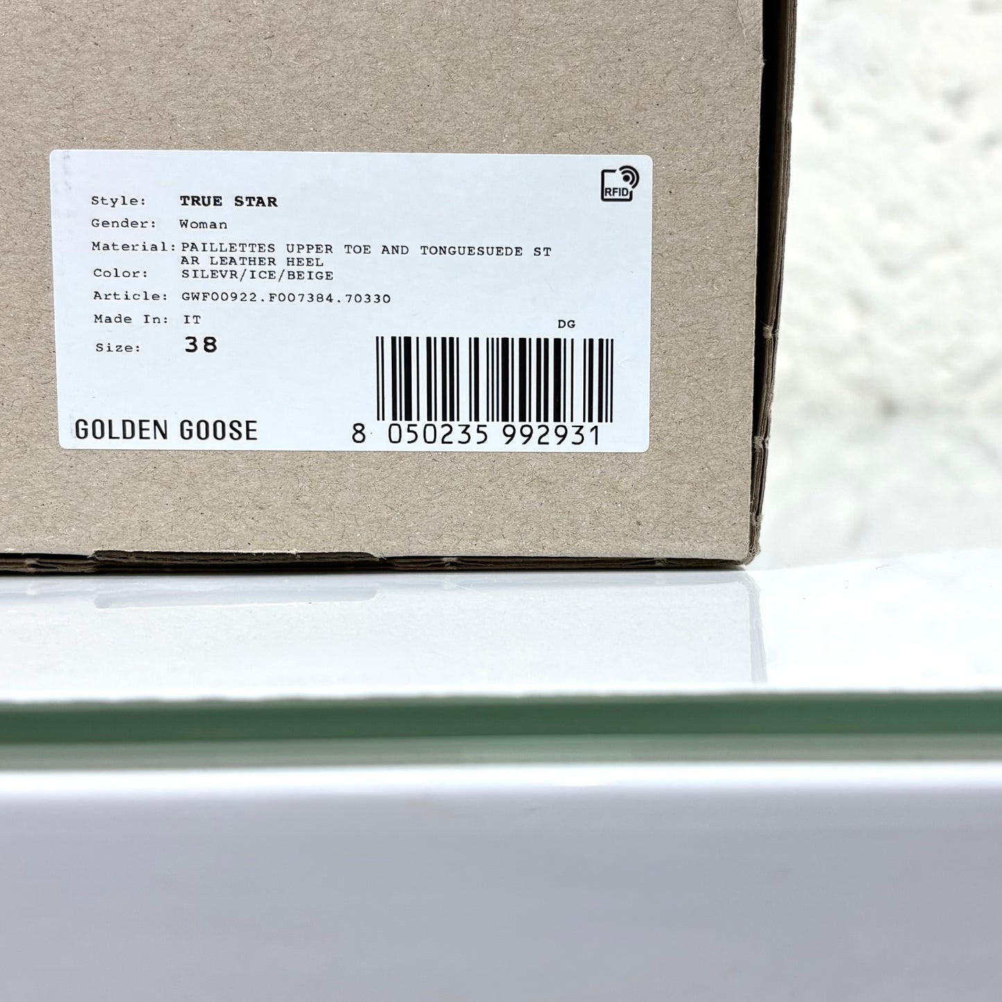 Golden goose True star con le paillettes argento e stella nera in suede 38