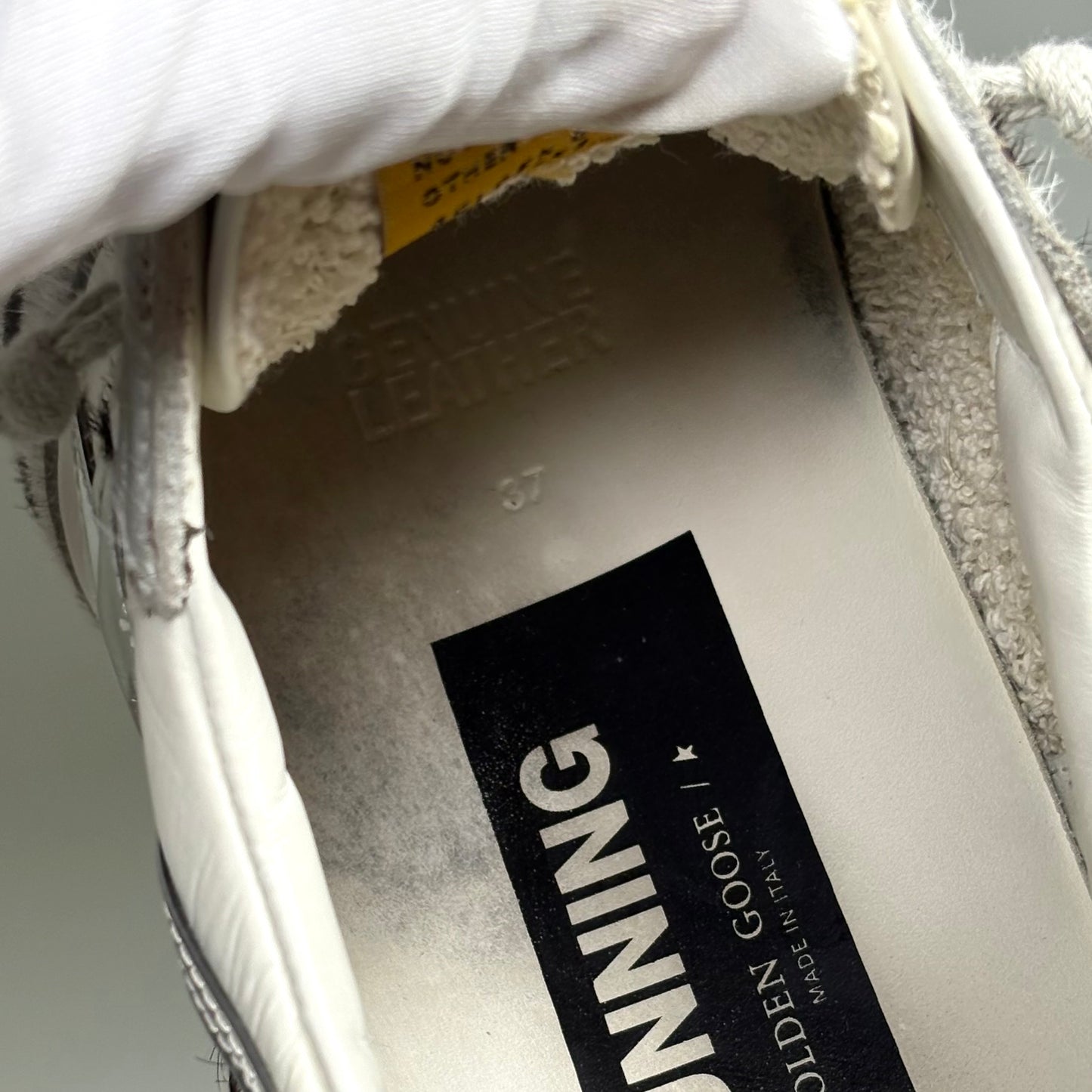 Golden goose Running Sole bianche con macchie nere 37