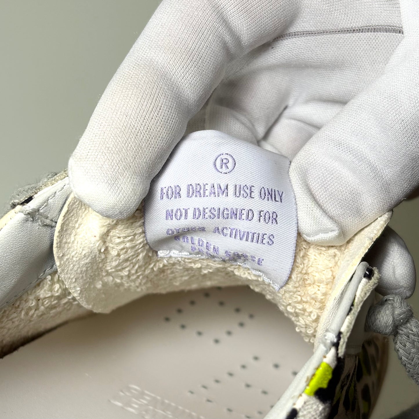 Golden goose Superstar bianche a macchie gialle/ nere e tallone blu 37