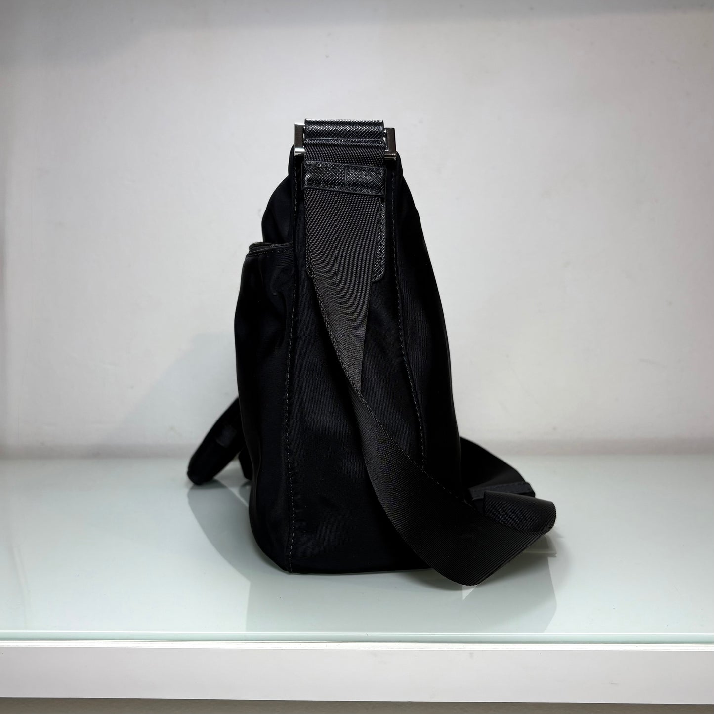 Prada tracolla in Re-Nylon nero