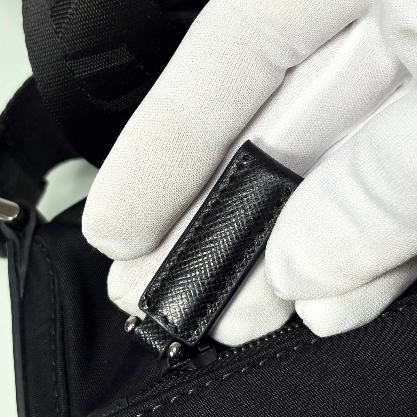 Prada tracolla in Re-Nylon nero