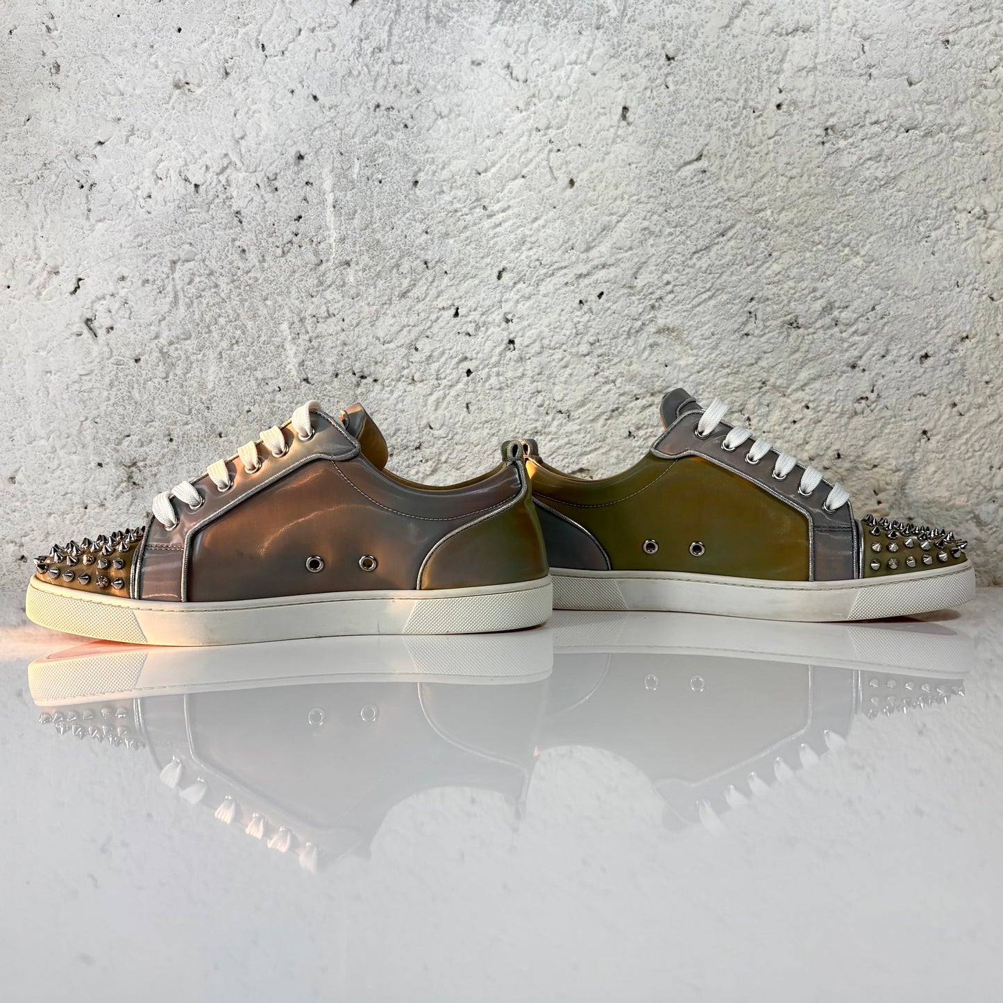 Christian Louboutin Junior Spikes grigio e bronzo iridescente olografico  42,5