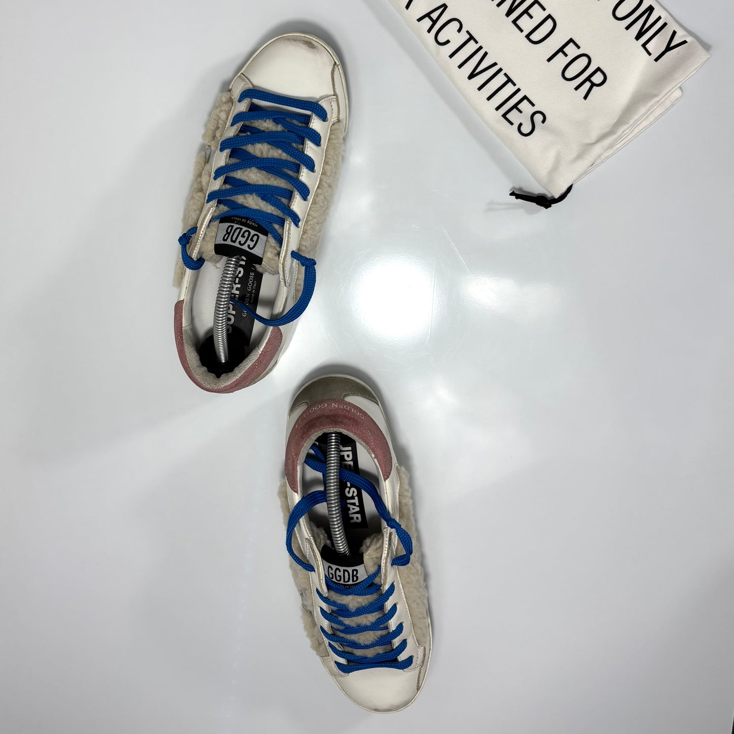 Golden goose Superstar bianche in shearling con lacci blu e stella argento  38