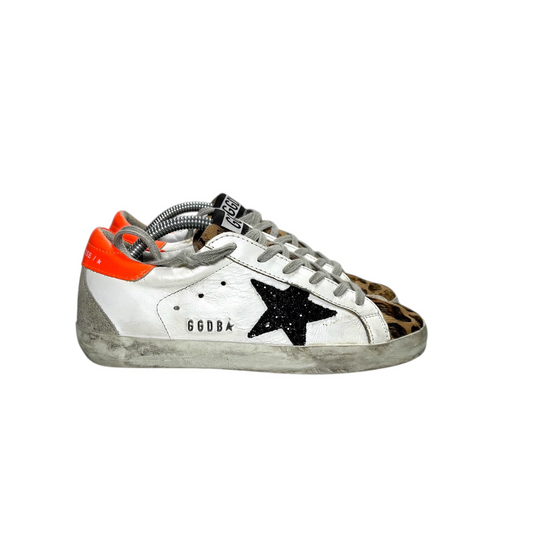 Golden goose superstar bianche tallone arancio e stella nera brillantinata 35