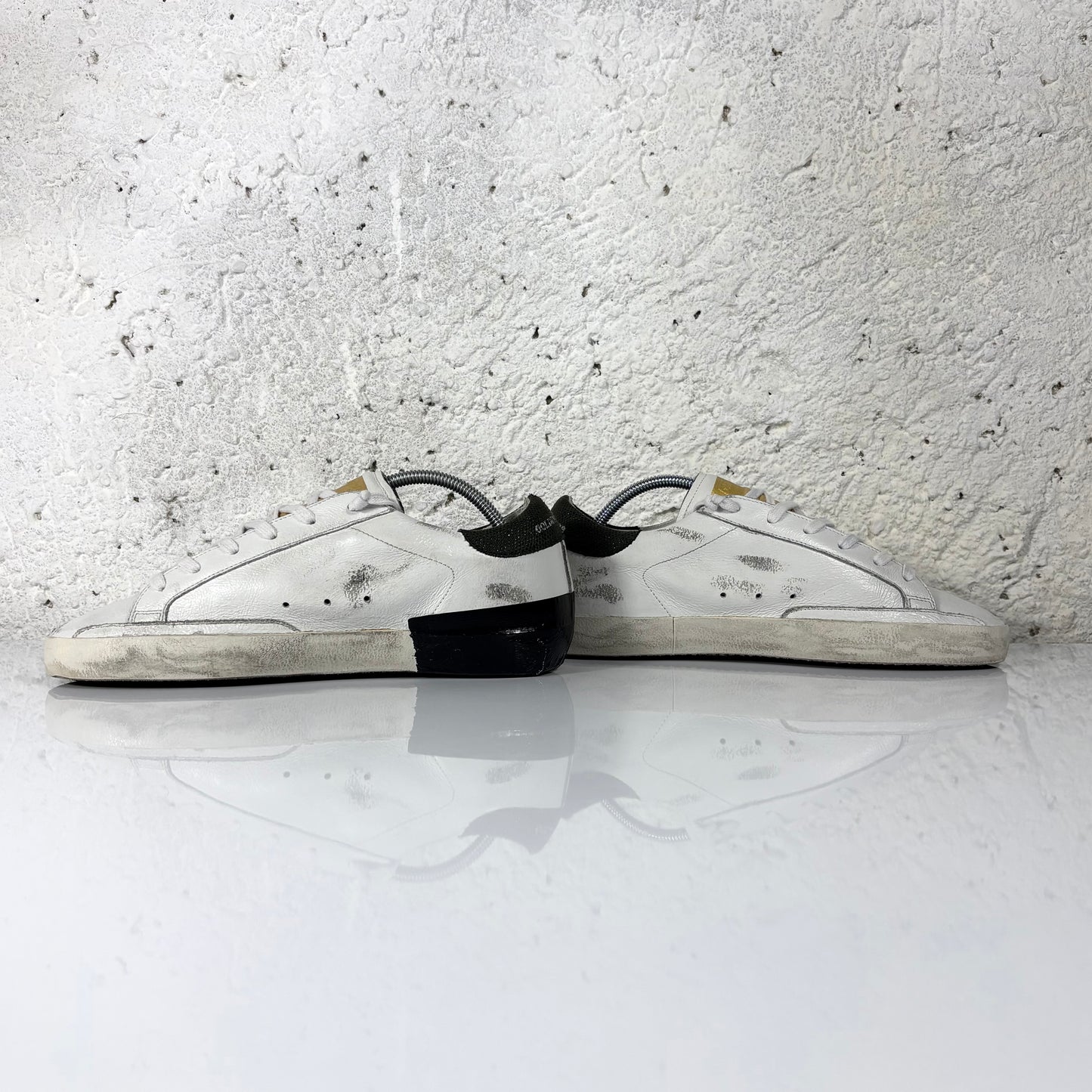 Golden goose Superstar bianche con scotch nero sui lati posteriori 39
