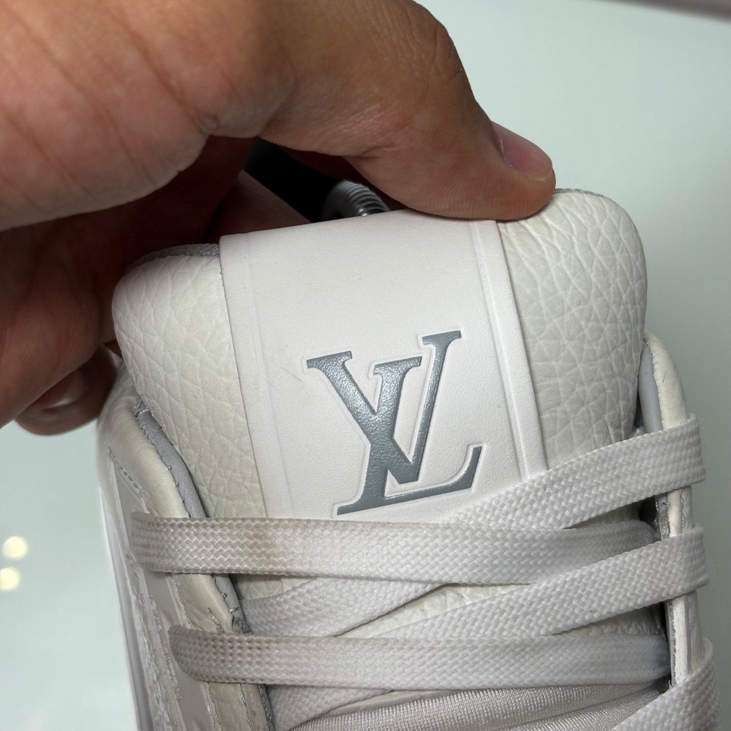 Louis Vuitton Trainer x Virgil Abloh 40