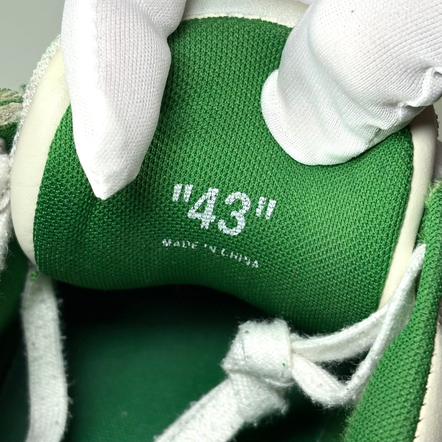 Off white Out of Office bianche e verdi 43