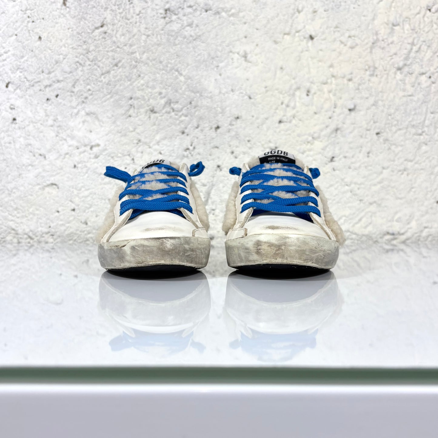 Golden goose Superstar bianche in shearling con lacci blu e stella argento  38