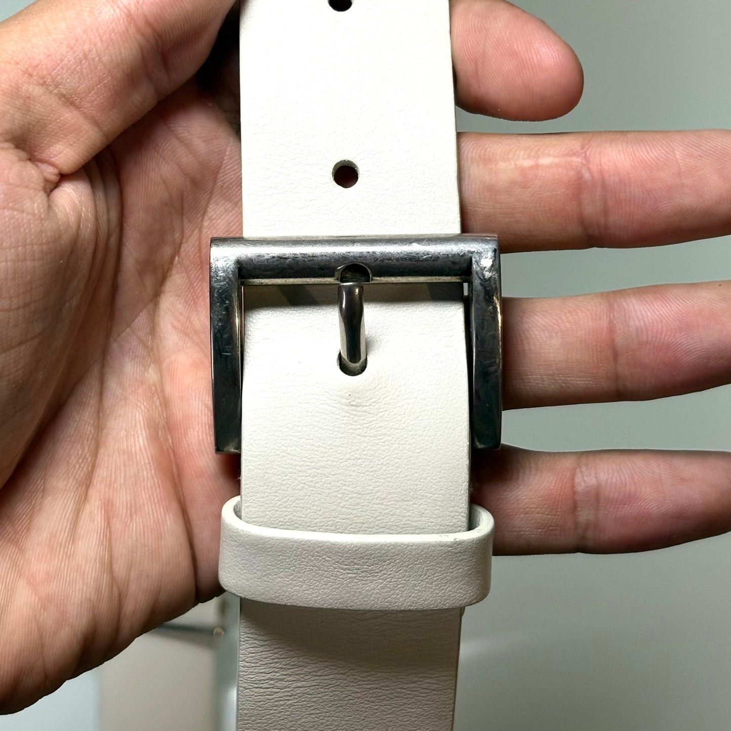 Prada Triangle in pelle bianco